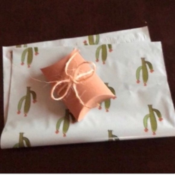 Sold Out Crow Raven Handmade Cabachon Pendant Necklace - Picture 4 of 4